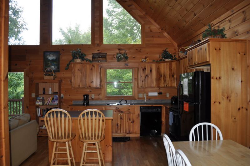 Creekside Hideaway Cabin Rentals