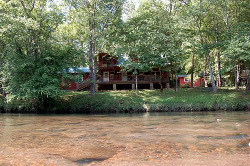 Toccoa River Escape Cabin Rentals